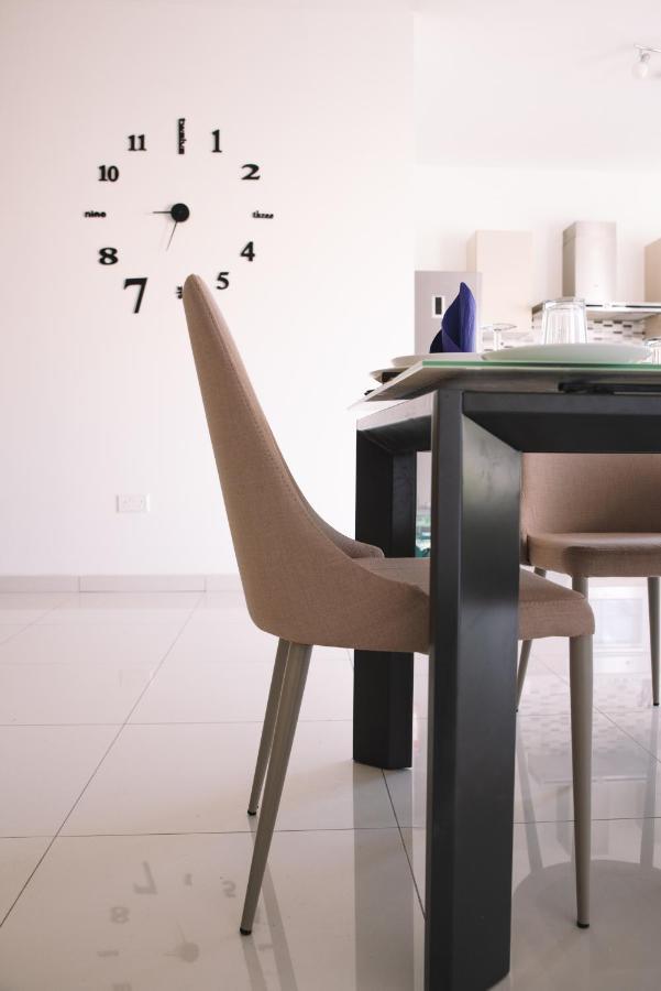 Modern 3 Bedroom With Ac Apartment Żabbar Exteriér fotografie
